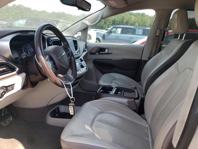 Photo 9 from auction – 2017 CHRYSLER PACIFICA T with VIN 2C4RC1BGXHR747184