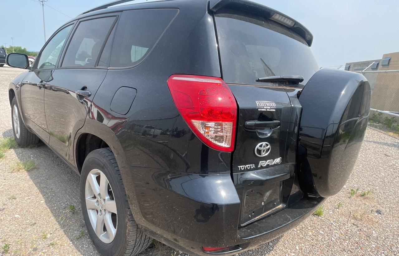 Photo 3 from auction – 2006 TOYOTA RAV4 LIMIT with VIN JTMBD31V165007902