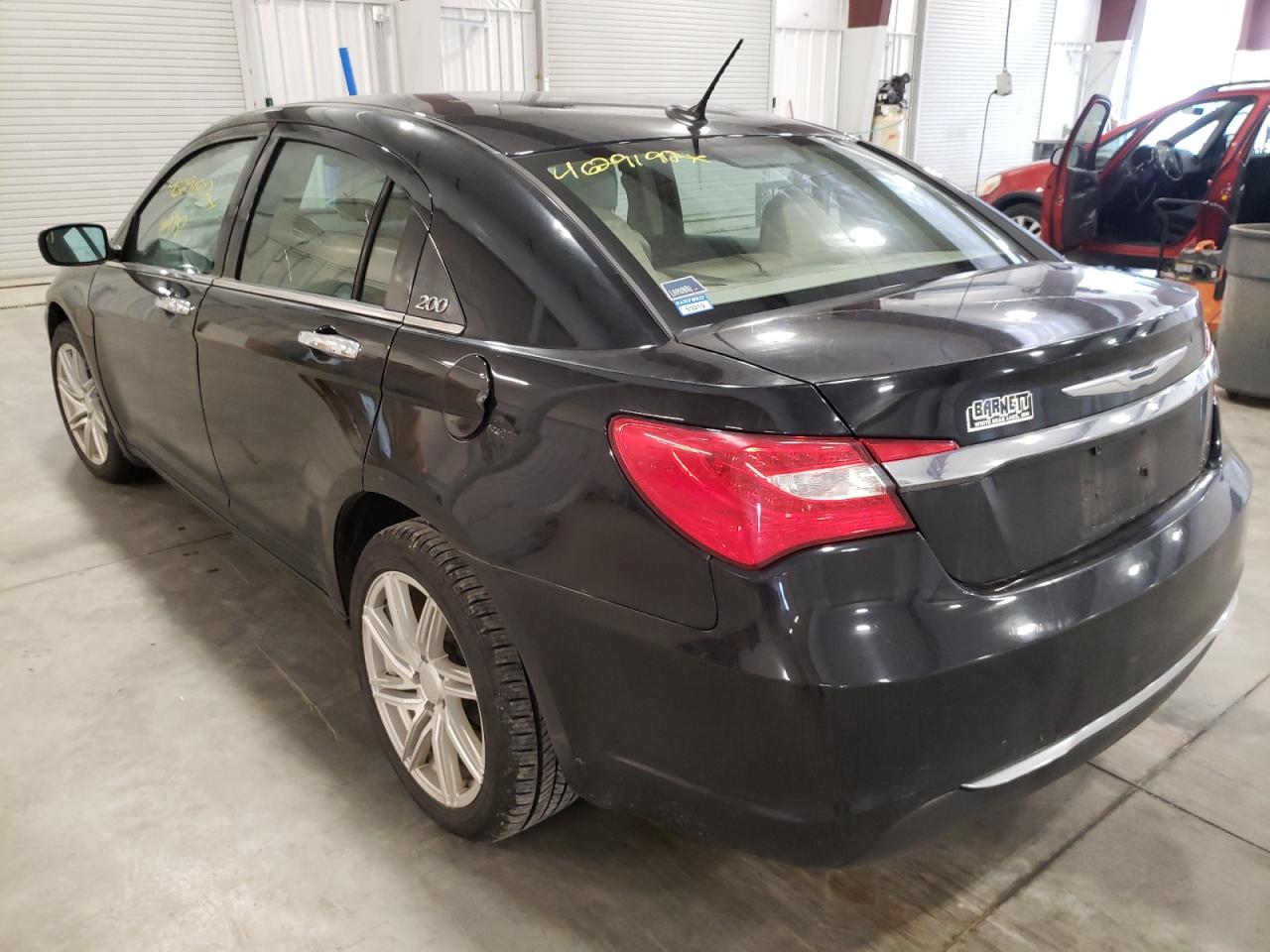 Photo 3 from auction – 2011 CHRYSLER 200 LIMITE with VIN 1C3BC2FB7BN578790