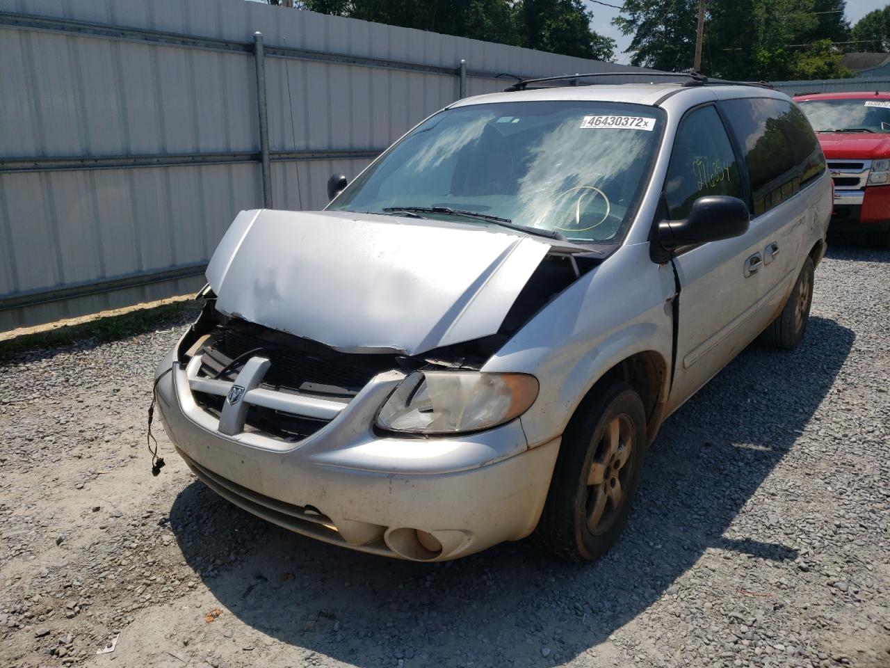 Photo 2 from auction – 2005 DODGE GRAND CARA with VIN 2D4GP44L65R404457