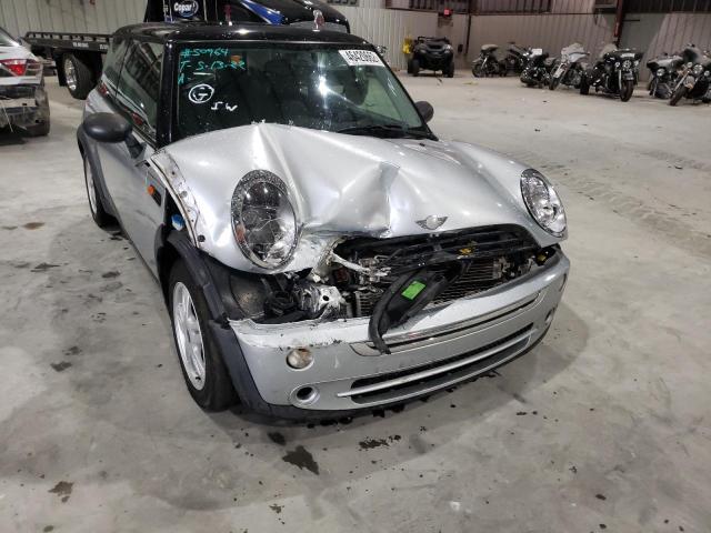 Photo 9 from auction – 2006 MINI COOPER with VIN WMWRC33596TJ75651