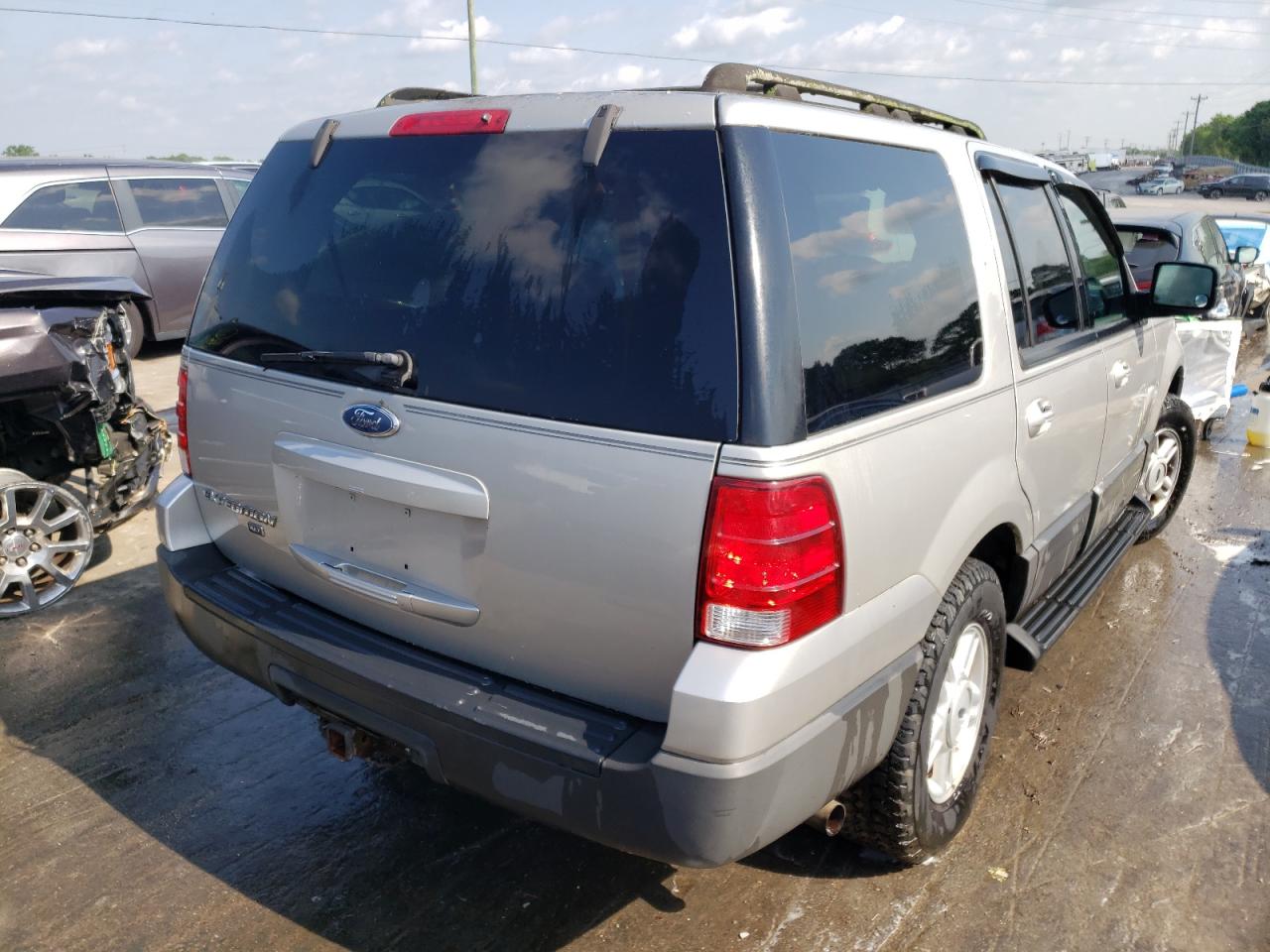 Photo 4 from auction – 2005 FORD EXPEDITION with VIN 1FMPU16505LA79747
