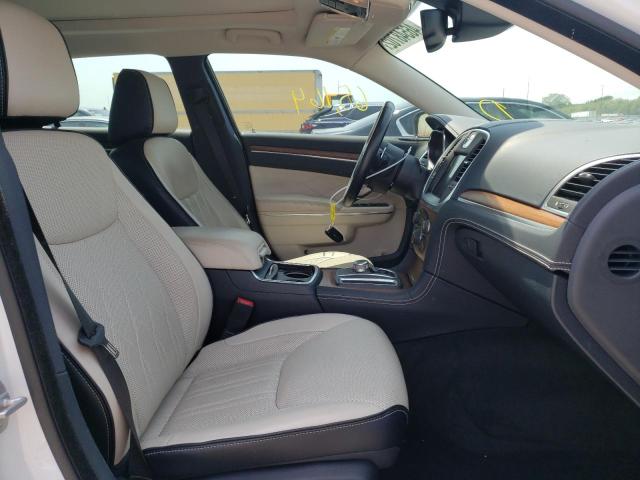 Photo 5 from auction – 2015 CHRYSLER 300C PLATI with VIN 2C3CCASG8FH763820
