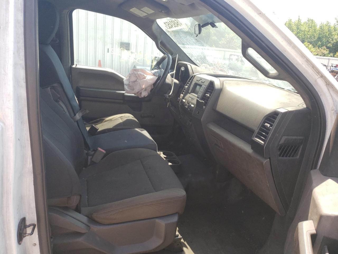 Photo 5 from auction – 2017 FORD F150 with VIN 1FTMF1EF5HKE24101