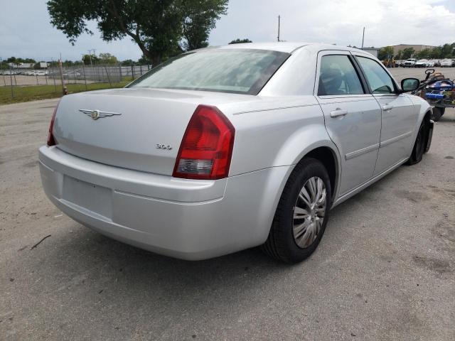 Photo 4 from auction – 2007 CHRYSLER 300 with VIN 2C3KA43R67H628176