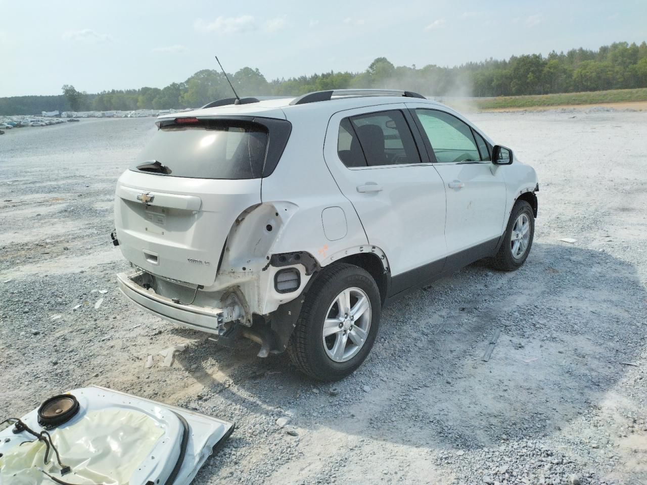 Photo 4 from auction – 2015 CHEVROLET TRAX 1LT with VIN 3GNCJLSBXFL248141