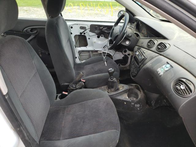 Photo 5 from auction – 2000 FORD FOCUS SE with VIN 1FAFP3435YW182689