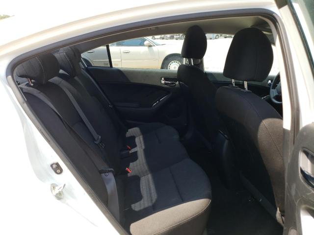 Photo 6 from auction – 2016 KIA FORTE LX with VIN KNAFK4A65G5569077
