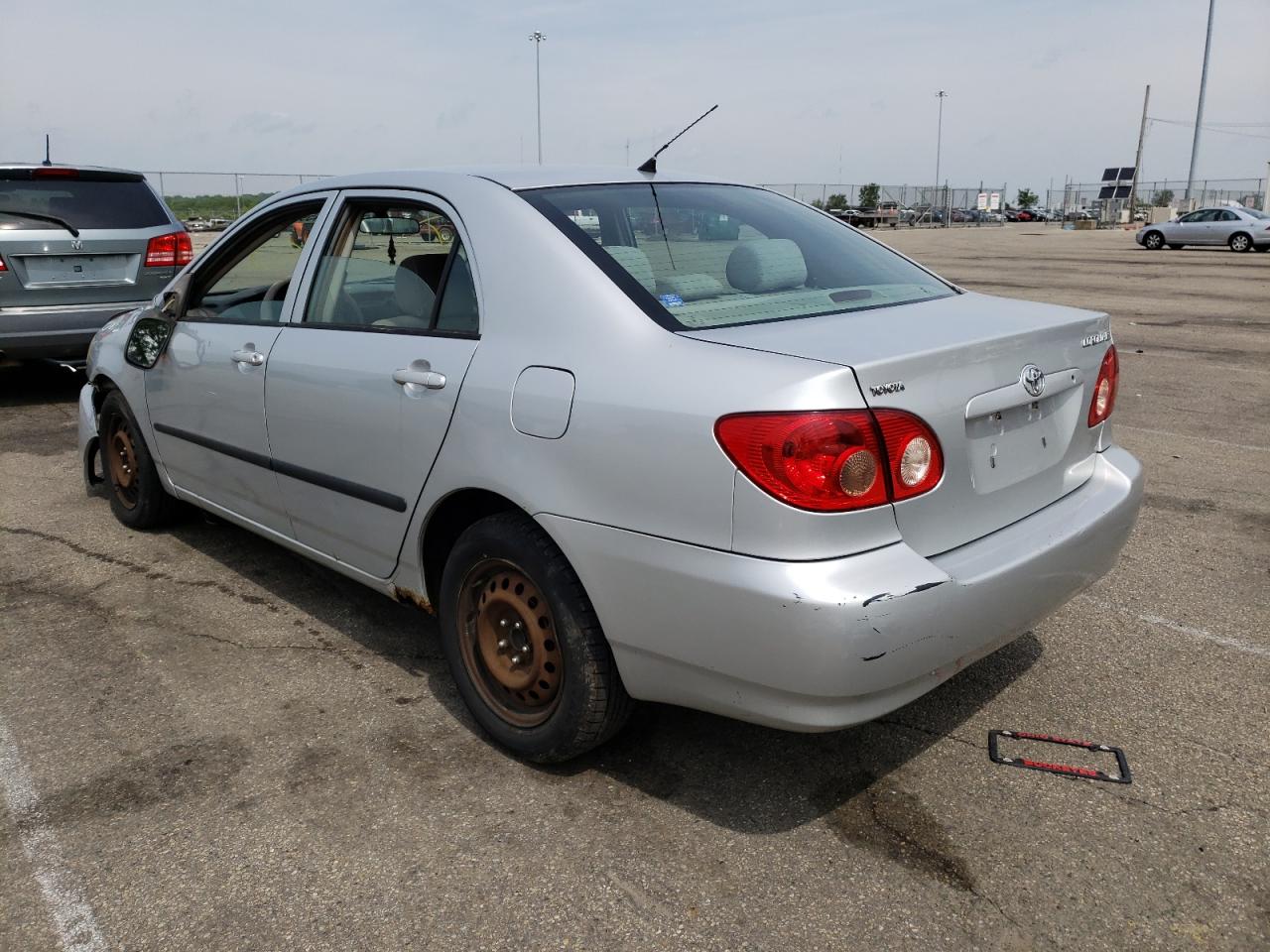 Photo 3 from auction – 2005 TOYOTA COROLLA CE with VIN 1NXBR32E25Z390359