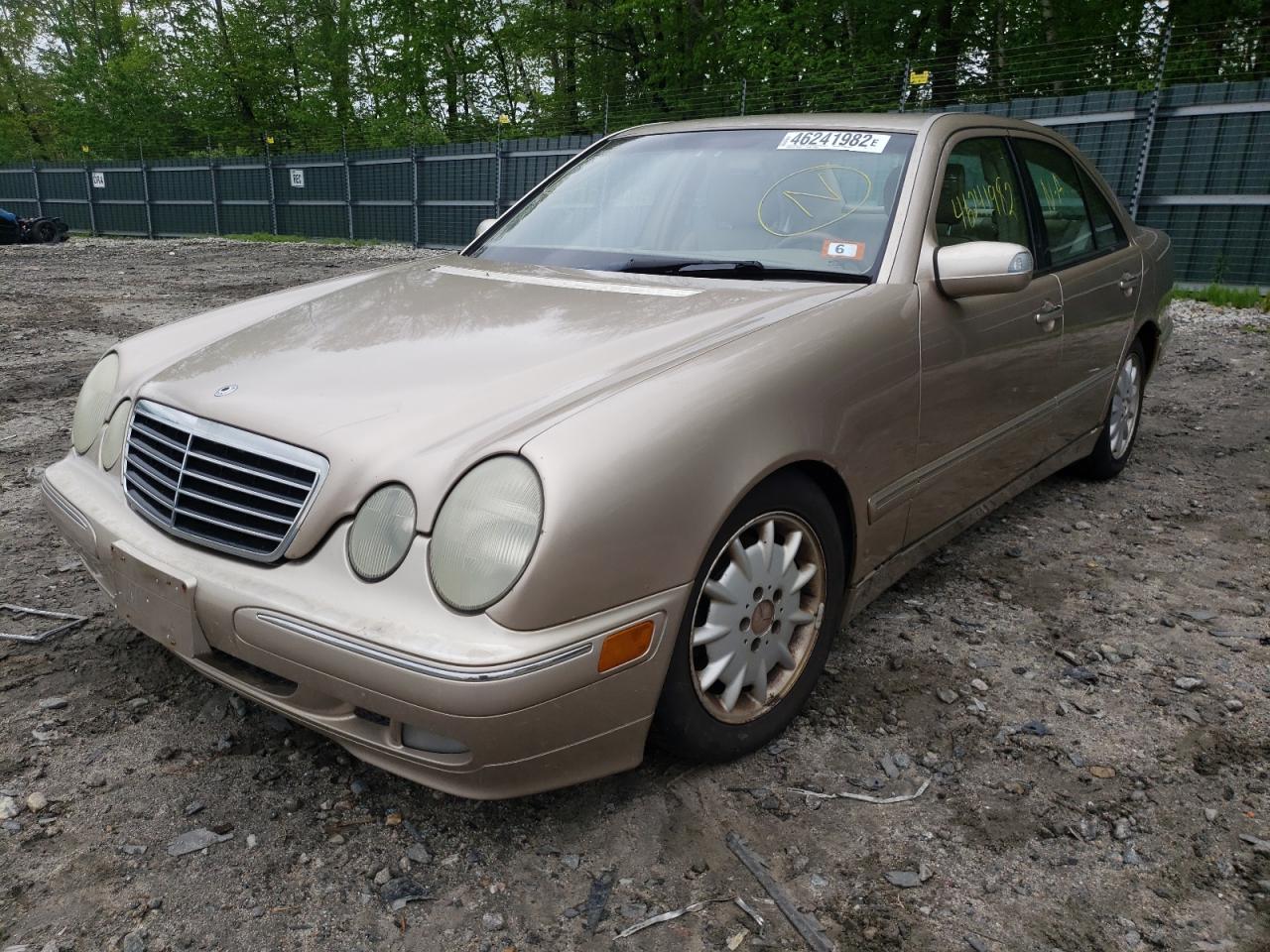 Photo 2 from auction – 2001 MERCEDES-BENZ E-320 with VIN WDBJF65J71B339348