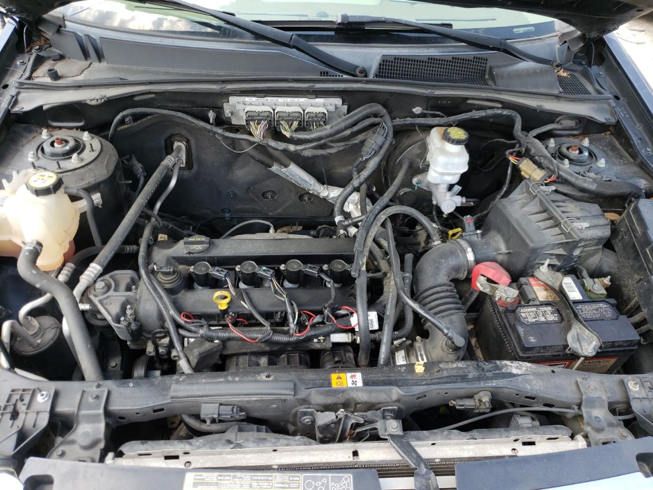 Photo 7 from auction – 2011 FORD ESCAPE LIM with VIN 1FMCU9E75BKB75181