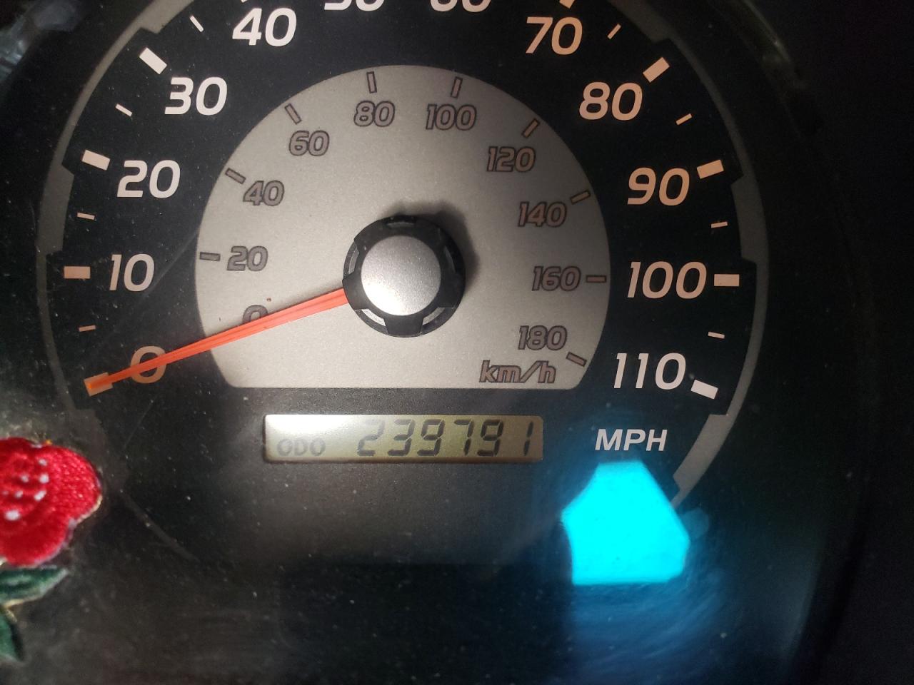 Photo 8 from auction – 2005 TOYOTA 4RUNNER SR with VIN JTEBU14RX58031059
