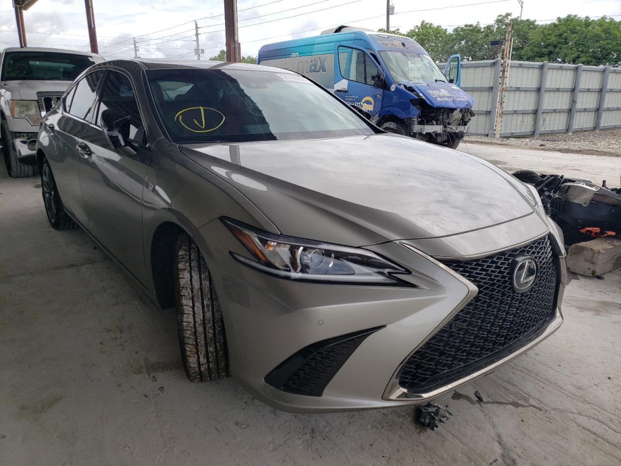 Photo 1 from auction – 2021 LEXUS ES 350 BAS with VIN 58AGZ1B17MU093635