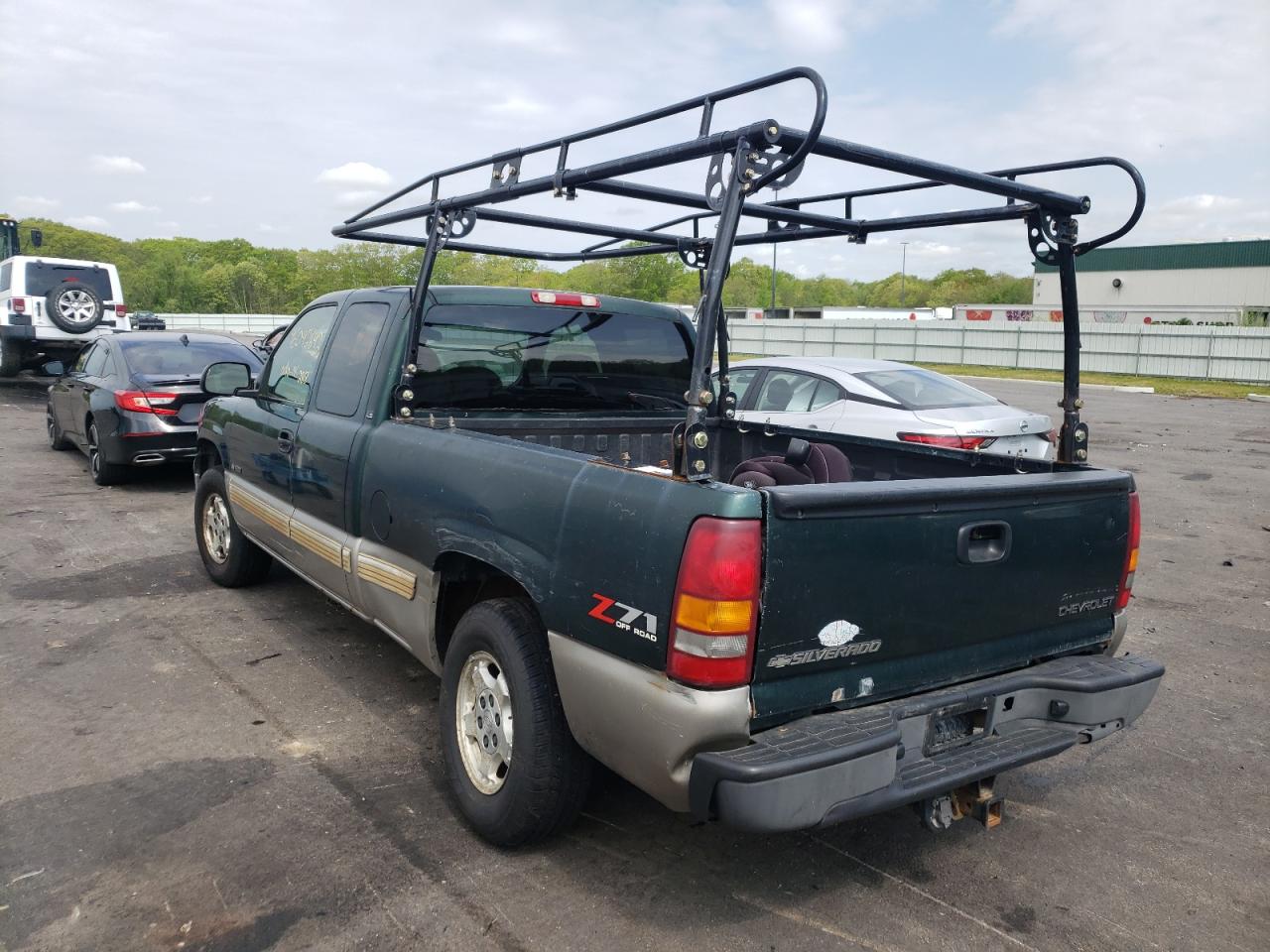 Photo 3 from auction – 2002 CHEVROLET SILVERADO with VIN 2GCEK19V021380873
