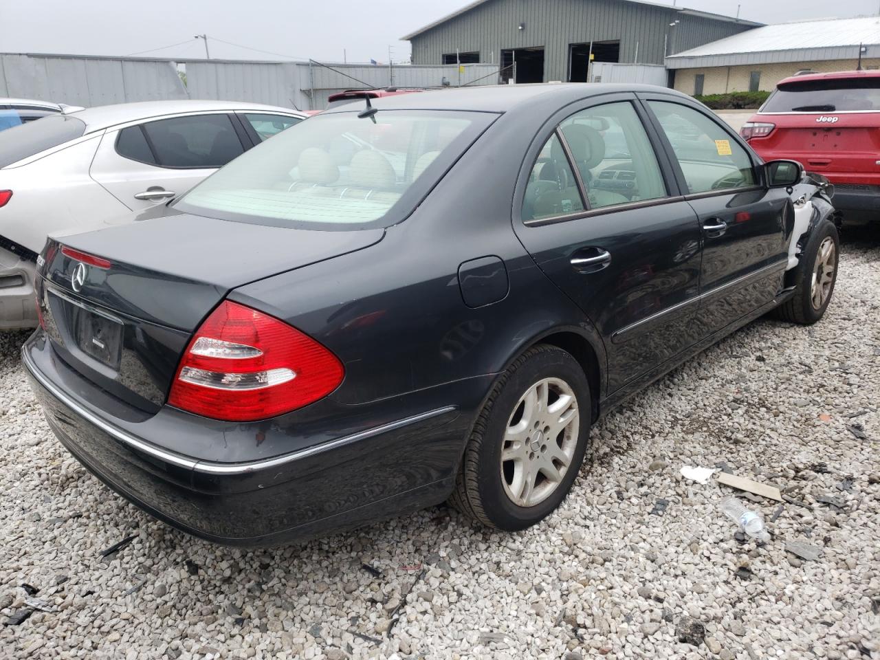 Photo 4 from auction – 2003 MERCEDES-BENZ E 320 with VIN WDBUF65J53A206478
