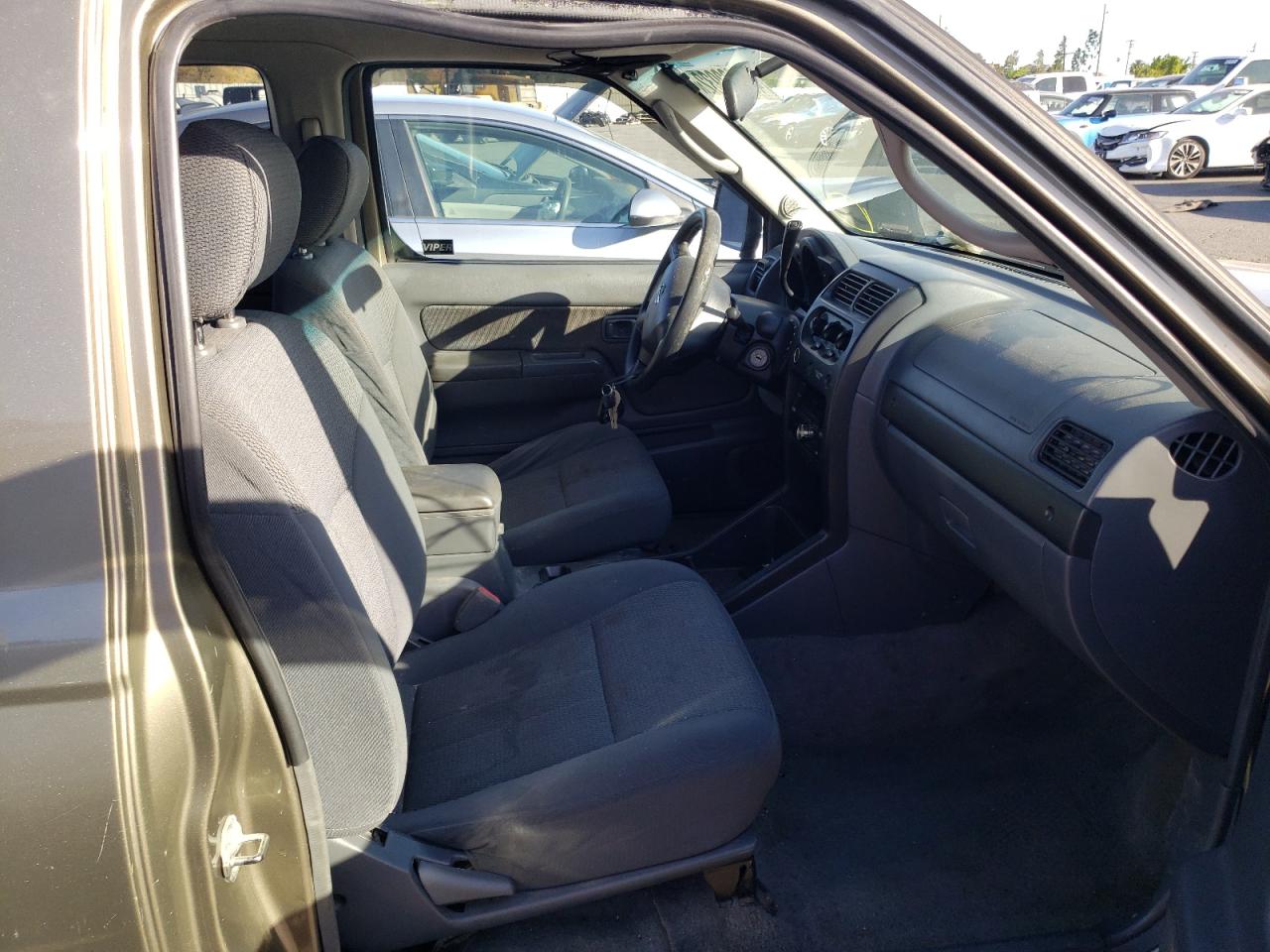 Photo 5 from auction – 2002 NISSAN FRONTIER K with VIN 1N6DD26S82C328792