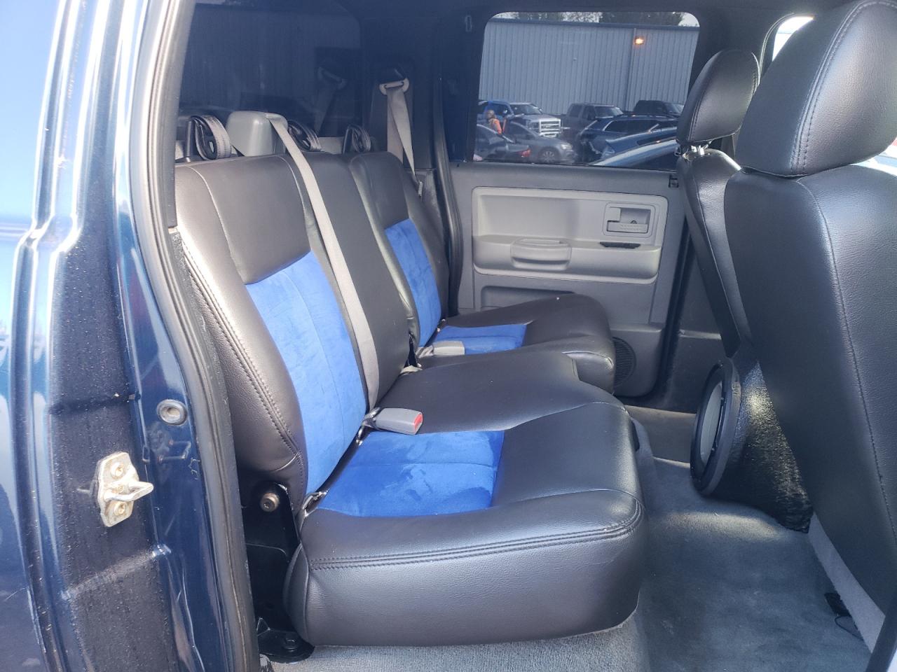 Photo 6 from auction – 2005 DODGE DAKOTA QUA with VIN 1D7HW48N55S323082