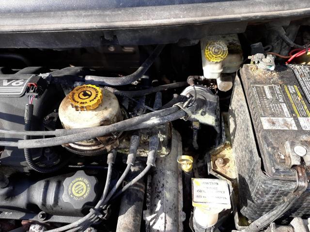 Photo 9 from auction – 2003 CHRYSLER VOYAGER LX with VIN 1C4GJ45383B145396
