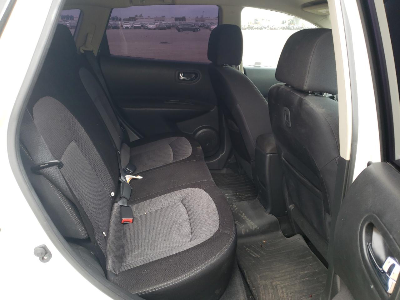 Photo 6 from auction – 2013 NISSAN ROGUE S with VIN JN8AS5MT9DW543757