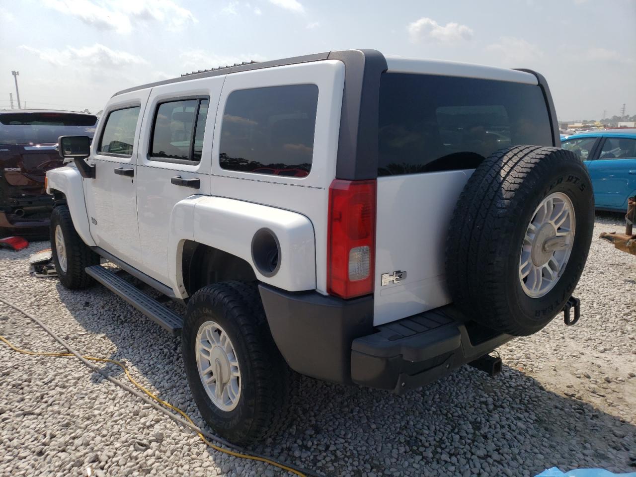 Photo 3 from auction – 2007 HUMMER H3 with VIN 5GTDN13EX78203112