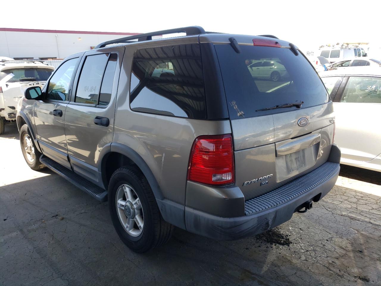 Photo 3 from auction – 2003 FORD EXPLORER X with VIN 1FMZU73K73UA83419