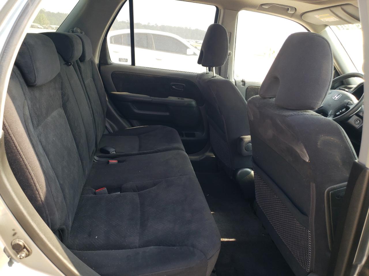 Photo 6 from auction – 2005 HONDA CR-V EX with VIN JHLRD78885C012937