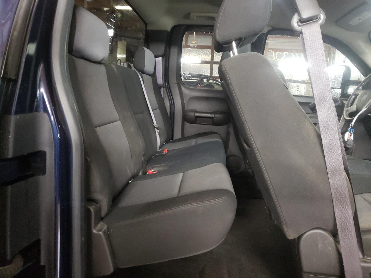 Photo 6 from auction – 2010 CHEVROLET SILVERADO with VIN 1GCSKSE37AZ109778