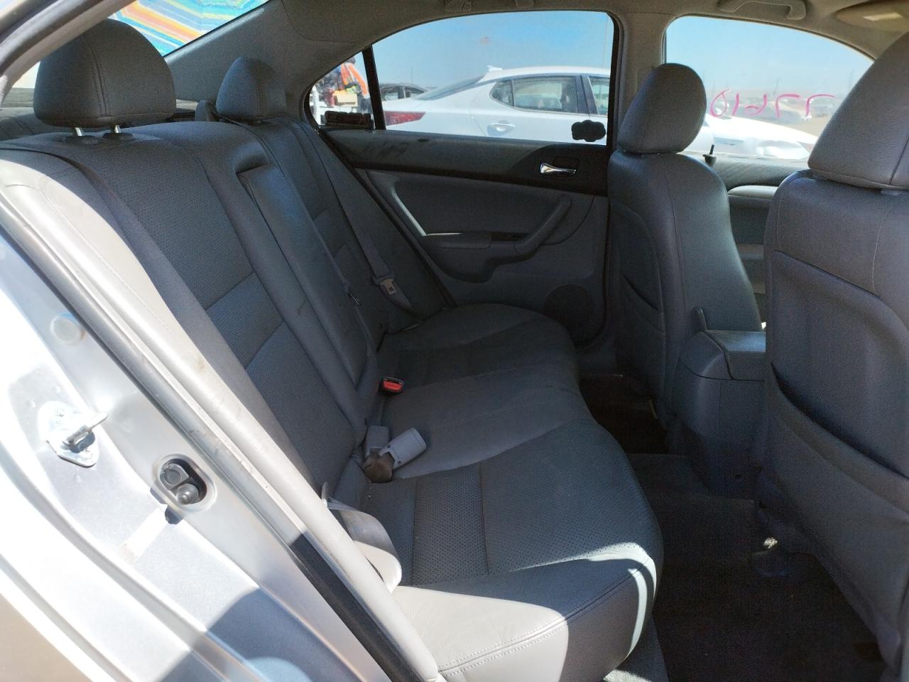 Photo 16 from auction – 2006 ACURA TSX with VIN JH4CL96846C036995