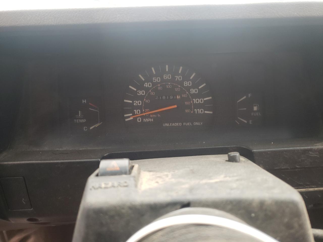 Photo 12 from auction – 1986 TOYOTA PICKUP 1/2 with VIN JT4RN50RXG0146176