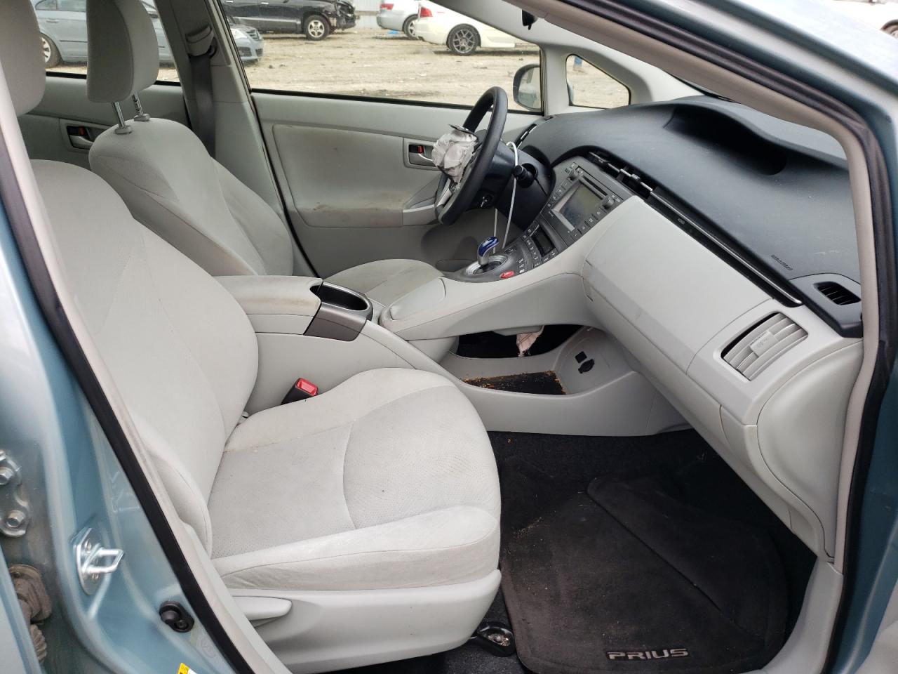 Photo 5 from auction – 2013 TOYOTA PRIUS with VIN JTDKN3DU1D5619062