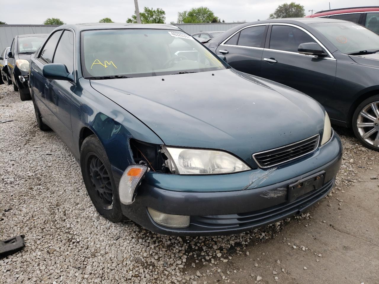 LEXUS ES 300 1997 with VIN JT8BF22G9V0069854 - Photo from auction