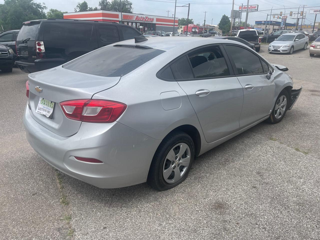 Photo 4 from auction – 2017 CHEVROLET CRUZE LS with VIN 3G1BC5SM4HS573171