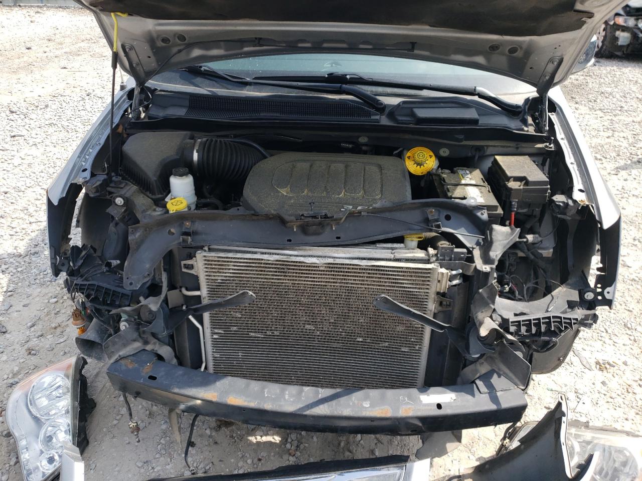 Photo 7 from auction – 2014 CHRYSLER TOWN & COU with VIN 2C4RC1CG9ER409706