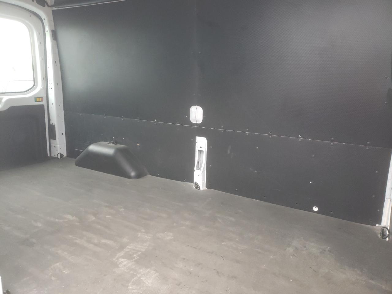 Photo 6 from auction – 2020 FORD TRANSIT T- with VIN 1FTBR1C88LKA52135