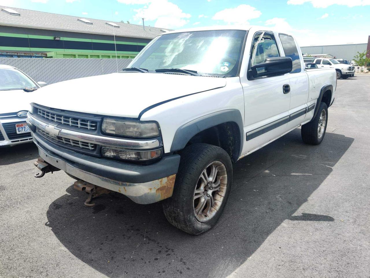 Photo 2 from auction – 2001 CHEVROLET SILVERADO with VIN 1GCEK19V91Z139237