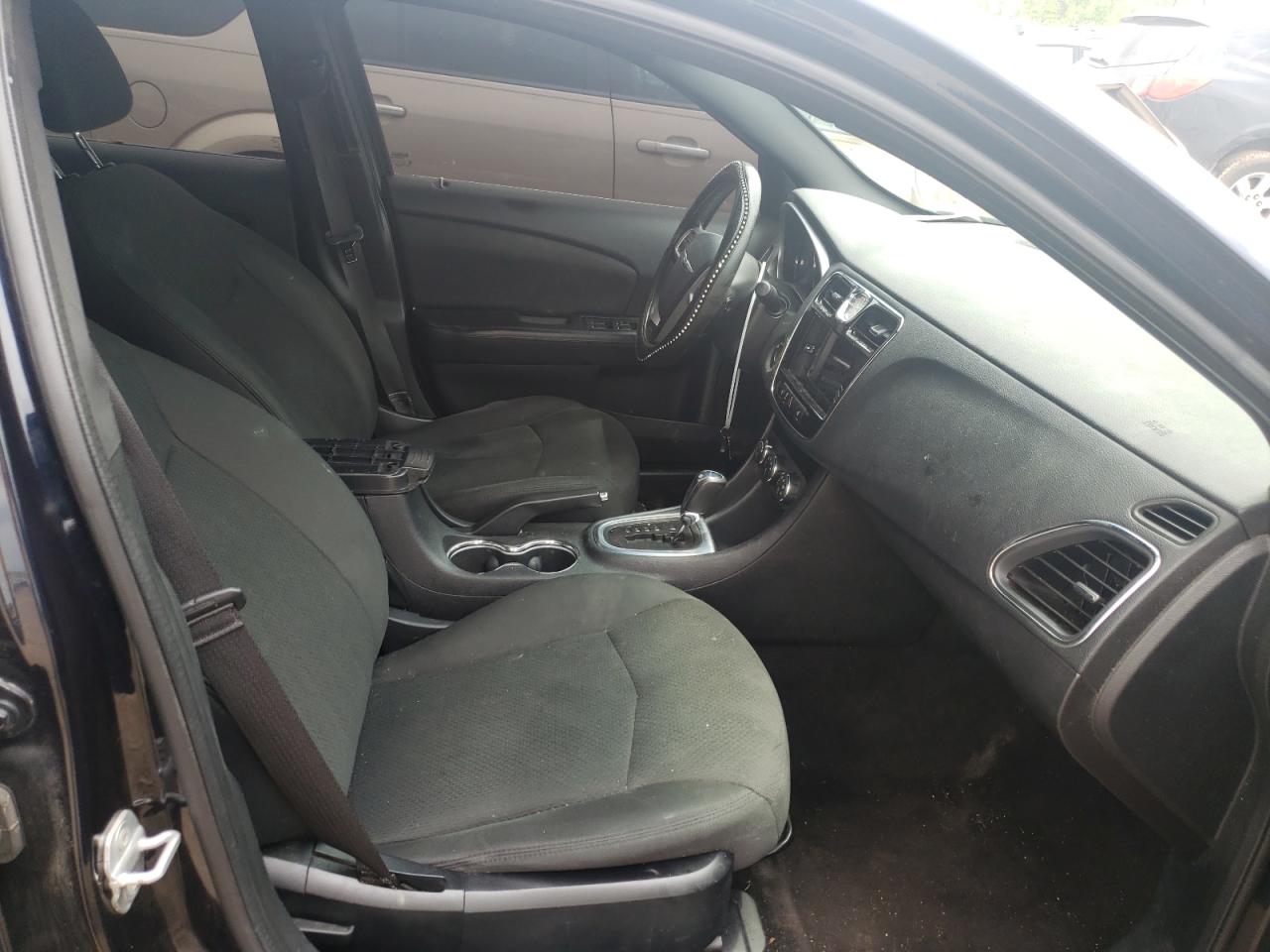 Photo 5 from auction – 2011 CHRYSLER 200 TOURIN with VIN 1C3BC1FG1BN562123