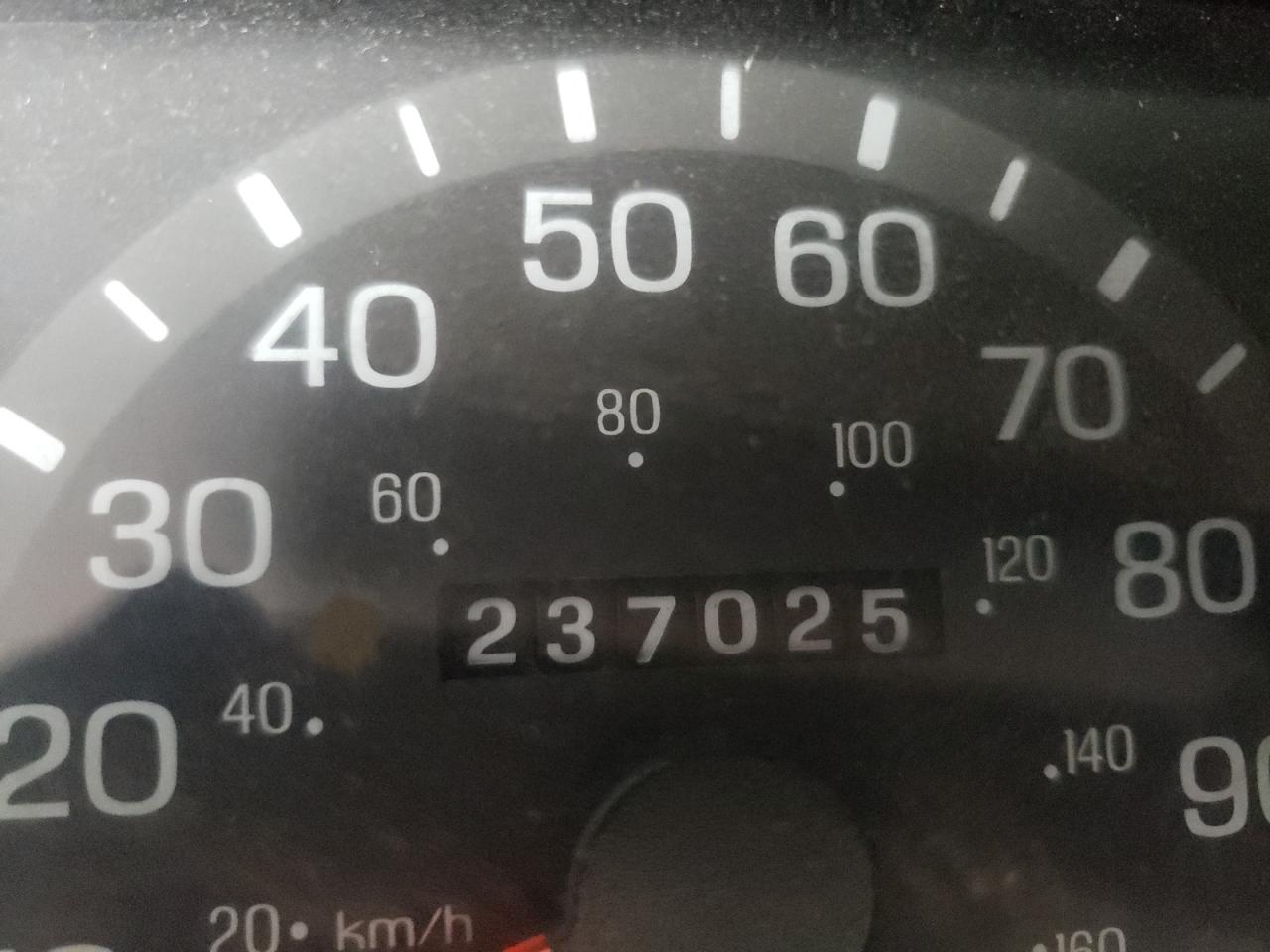 Photo 8 from auction – 1999 FORD ECONOLINE with VIN 1FTNE24L1XHC17723