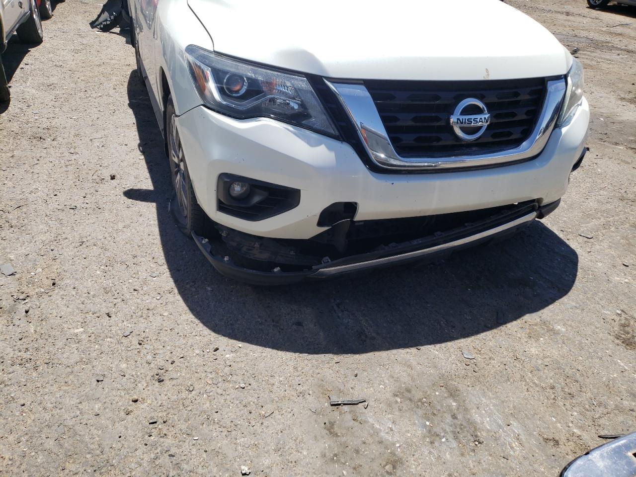 Photo 9 from auction – 2017 NISSAN PATHFINDER with VIN 5N1DR2MNXHC641185