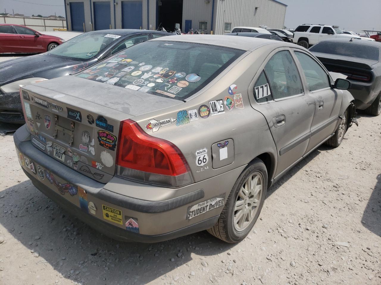 Photo 4 from auction – 2004 VOLVO S60 with VIN YV1RS61T142352327
