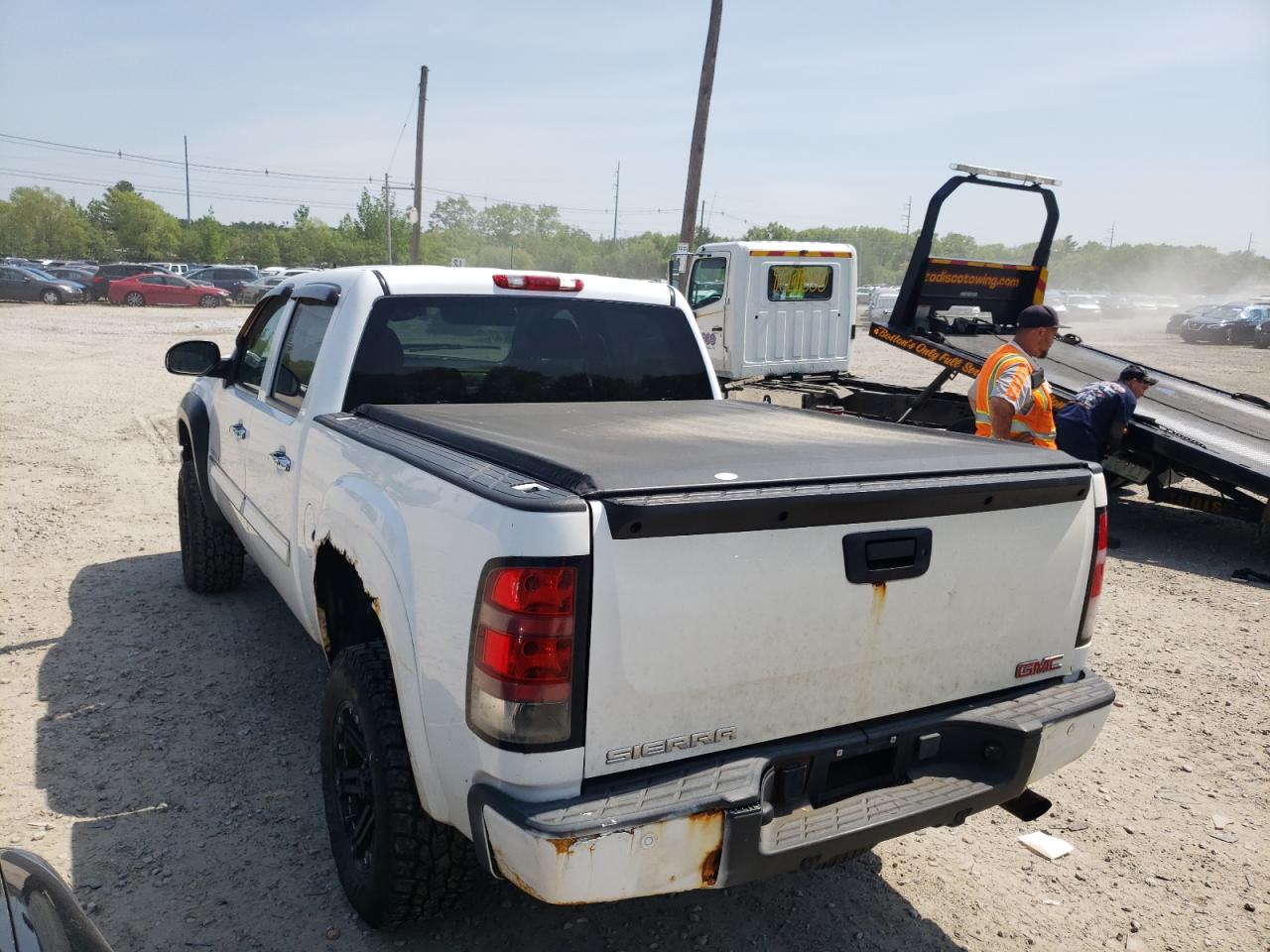 Photo 3 from auction – 2008 GMC NEW SIERRA with VIN 2GTEK638181273842