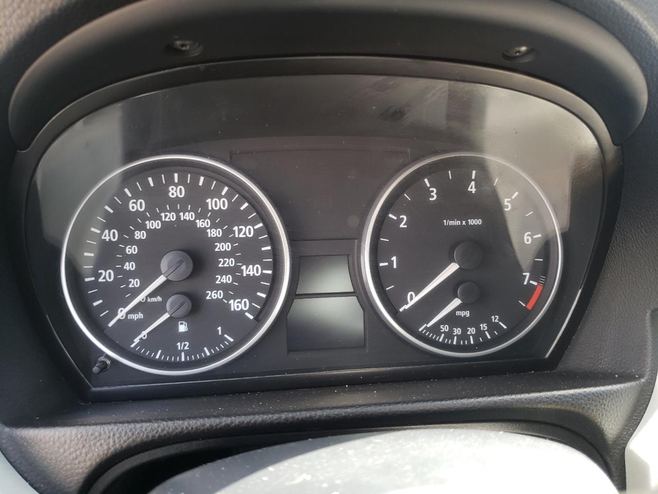 Photo 13 from auction – 2007 BMW 328 I with VIN WBAVA37527NE28011