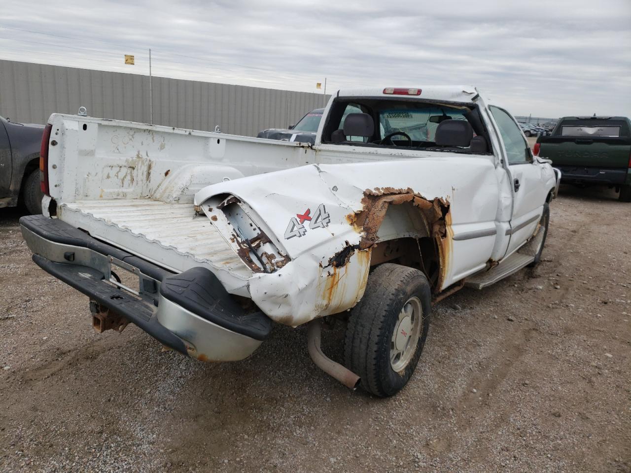 Photo 4 from auction – 2002 GMC NEW SIERRA with VIN 1GTEK14T72Z266821