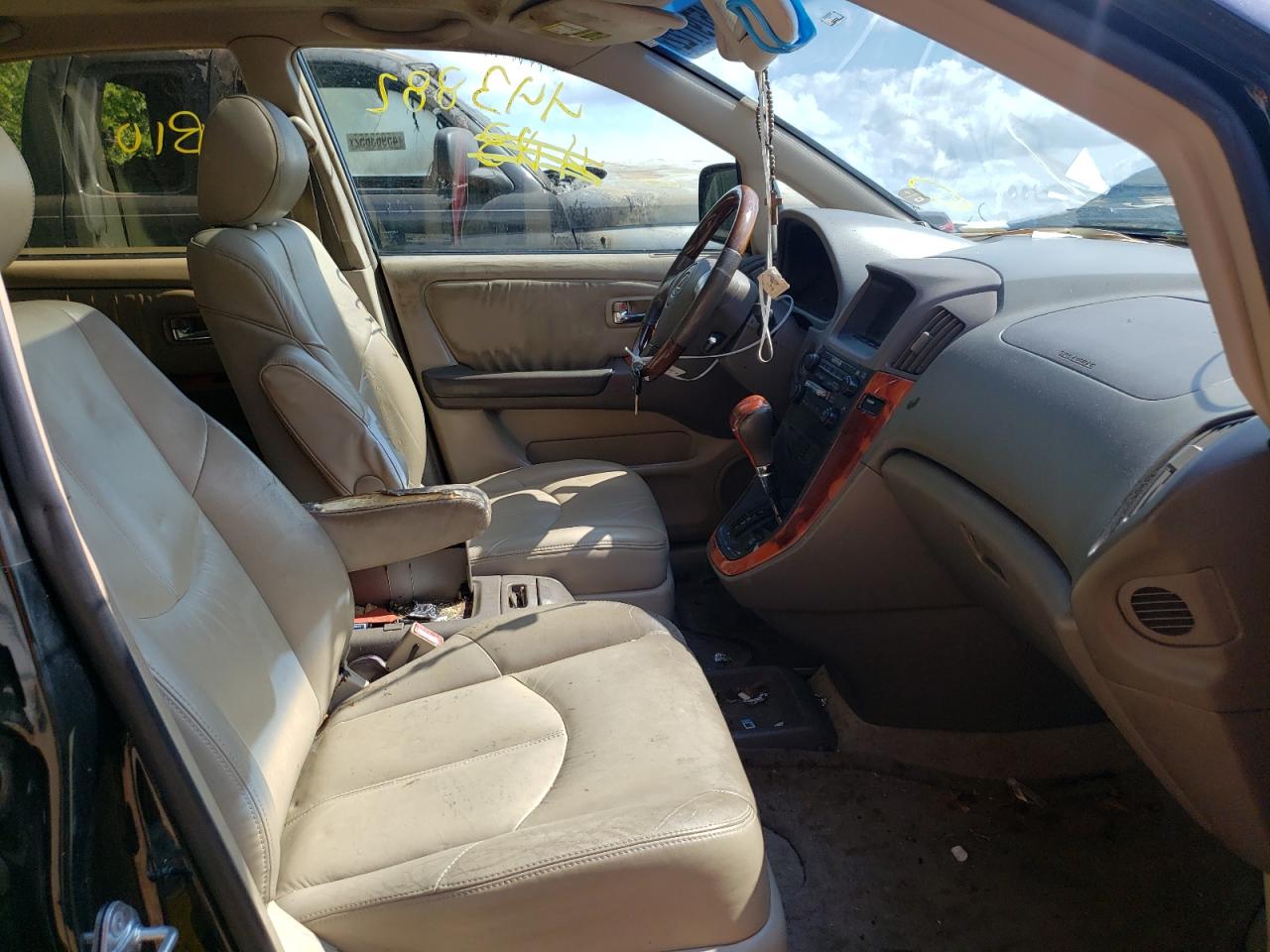Photo 5 from auction – 2003 LEXUS RX 300 with VIN JTJGF10U830154334