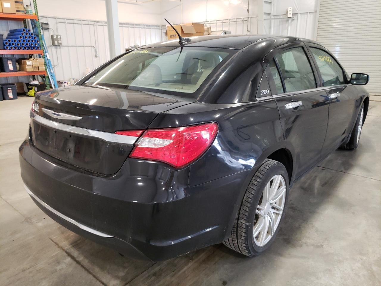 Photo 4 from auction – 2011 CHRYSLER 200 LIMITE with VIN 1C3BC2FB7BN578790