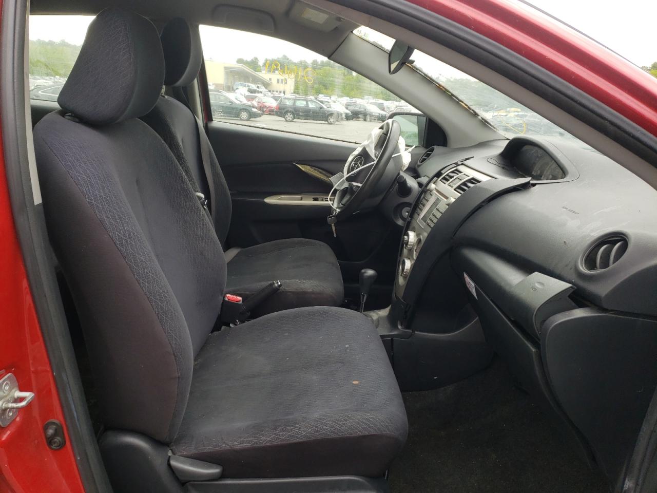 Photo 5 from auction – 2008 TOYOTA YARIS with VIN JTDBT923884018049