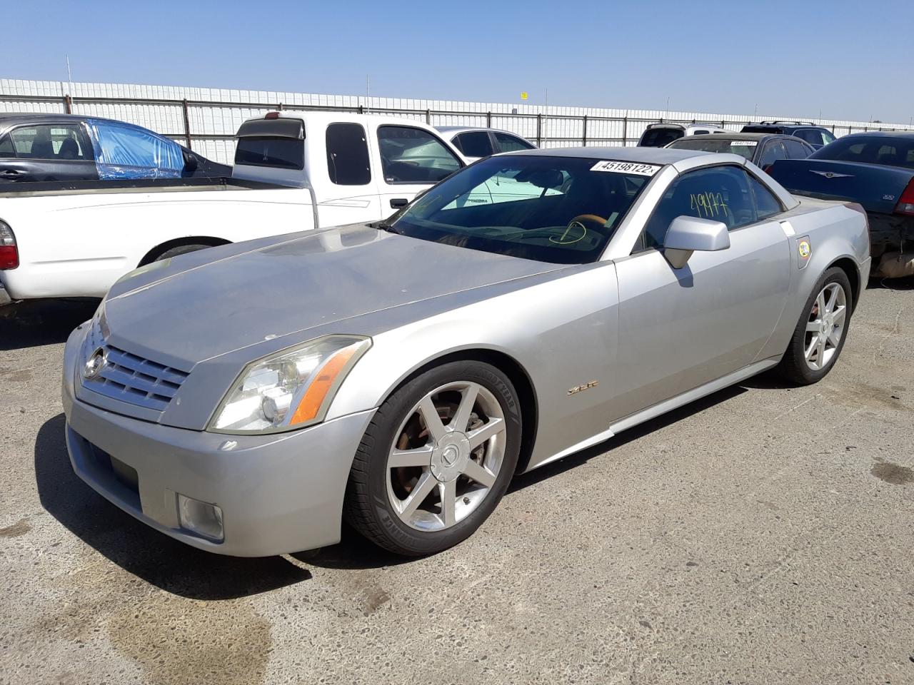 Photo 2 from auction – 2004 CADILLAC XLR with VIN 1G6YV34A445602257