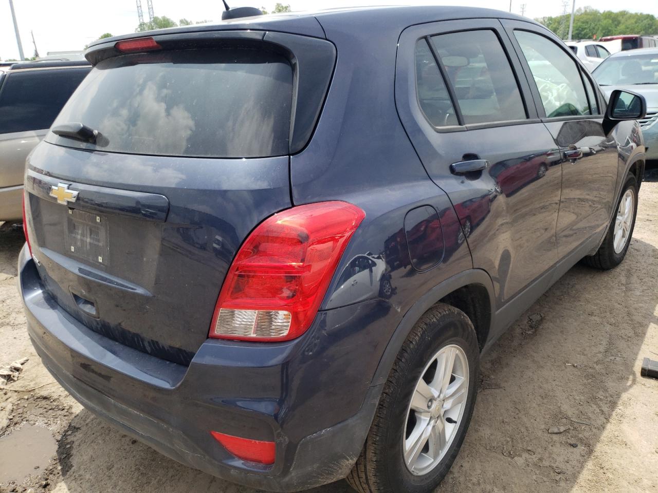 Photo 4 from auction – 2019 CHEVROLET TRAX LS with VIN 3GNCJKSB7KL309692
