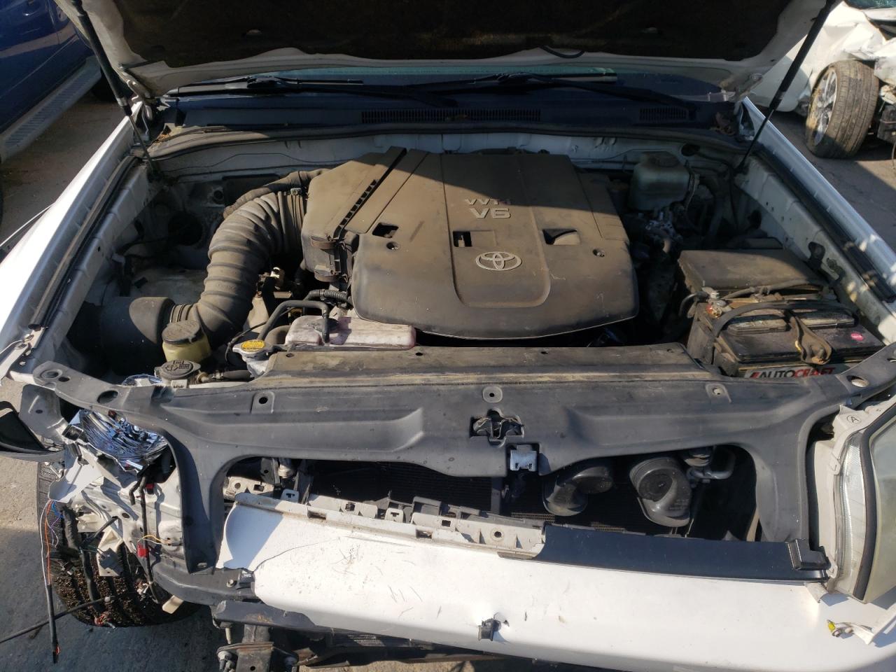 Photo 7 from auction – 2005 TOYOTA 4RUNNER SR with VIN JTEBU14R458046379