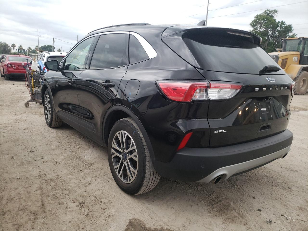 Photo 3 from auction – 2020 FORD ESCAPE SEL with VIN 1FMCU9H68LUB14531