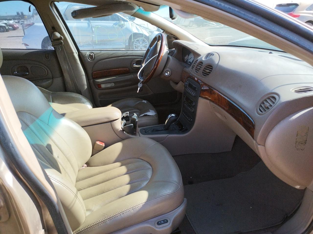 Photo 5 from auction – 2001 CHRYSLER 300M with VIN 2C3AE66G51H520189